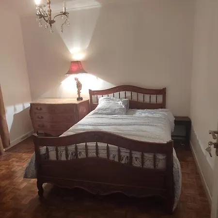 Проживание в семье Paisibles Dans Maison Paisible A