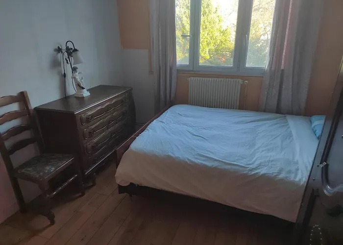 Paisibles Dans Maison Paisible A منزل للإقامة